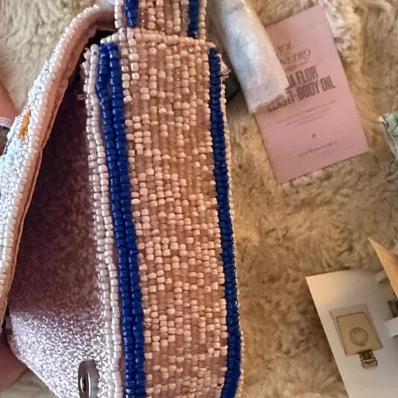 NWT Viral pink sardine beaded bag w/bonus tissues and makeup samples - Picture 6 of 7